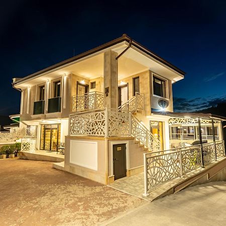 Club Houses Stefvall غلافاتارتسي المظهر الخارجي الصورة