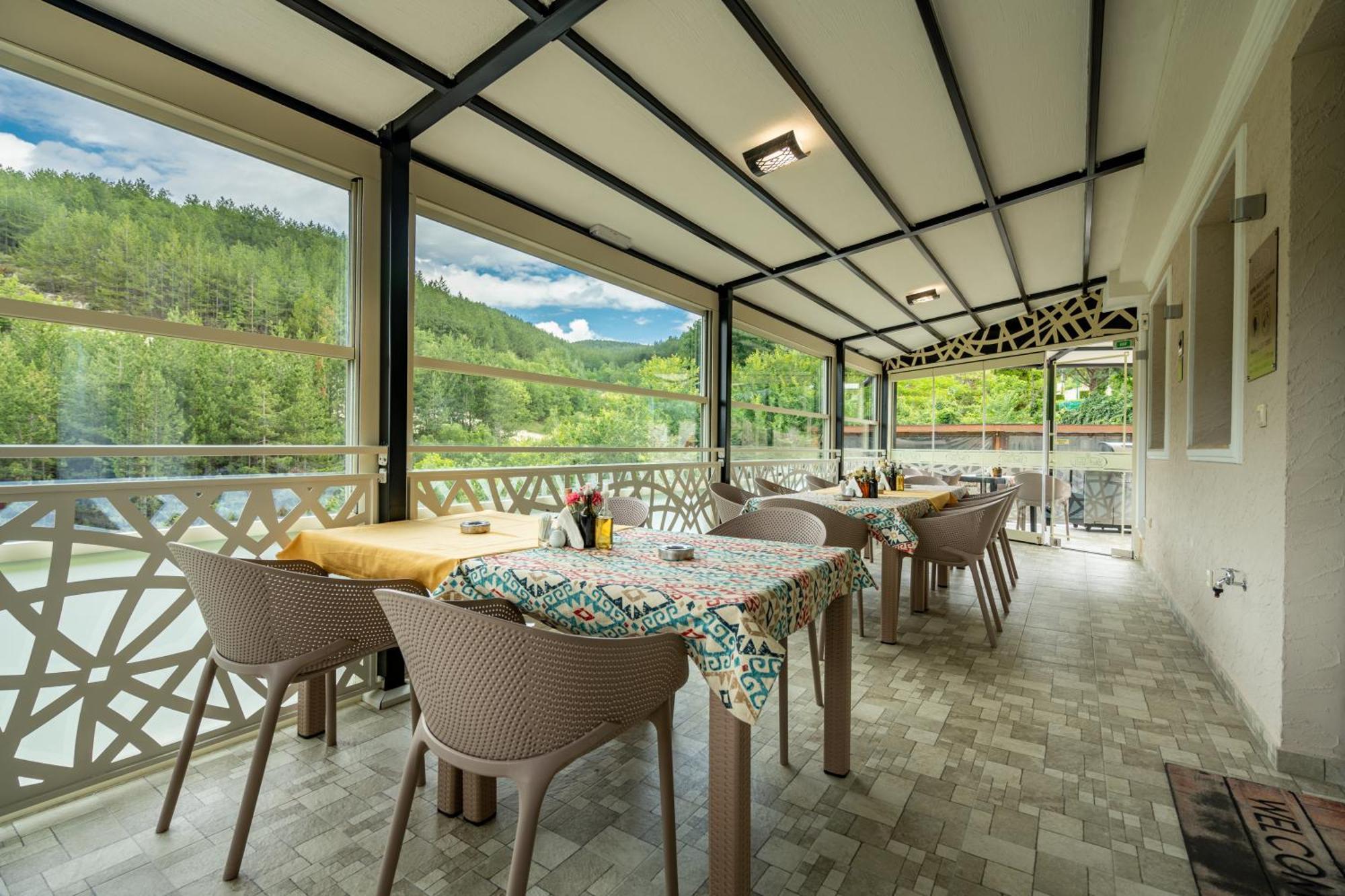 Club Houses Stefvall غلافاتارتسي المظهر الخارجي الصورة